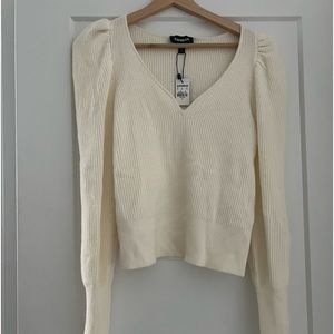 NWT Long puff sleeve sweater